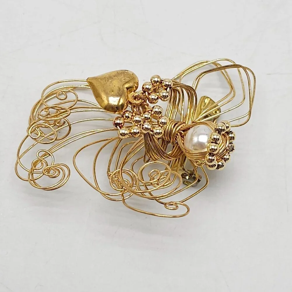 La Bona Angelica Handmade Gold Wire Heart Brooch With Pearl & Beaded Details